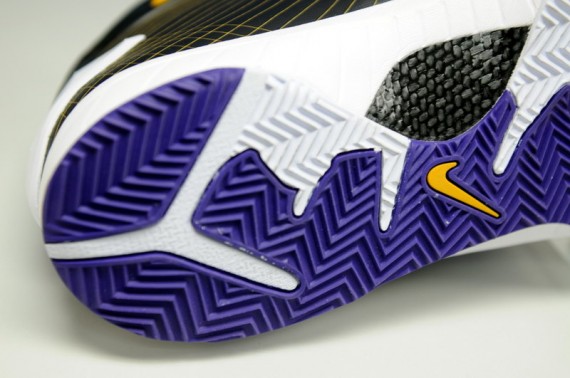 Nike Hyperdunk x Zoom Kobe IV - Hybrid - Away Colors