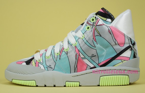 Nike Womens Outbreak High - Pucci Pack