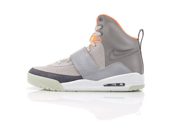 Nike Air Yeezy - Sneakers by Kanye West 