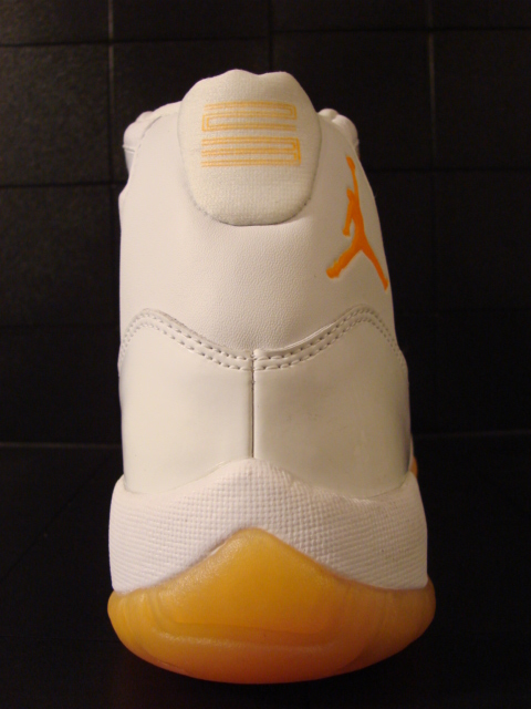 Air Jordan XI - Sample - Citrus - White