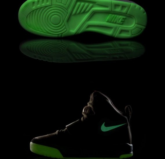 Nike Air Yeezy – Glow in the Dark