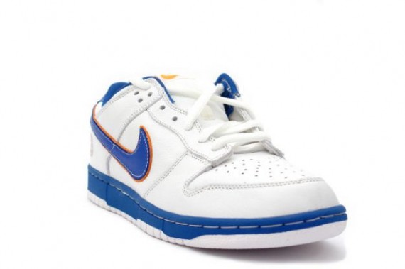 Nike hot sale dunk medicom