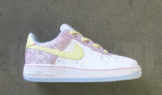 Nike Womens Air Force 1 Low - Easter