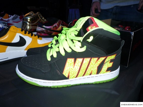 Nike Big Nike High – Black – Volt – Red – Swooshless