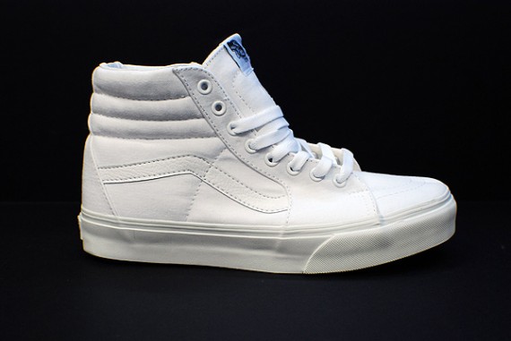 white canvas sk8 hi