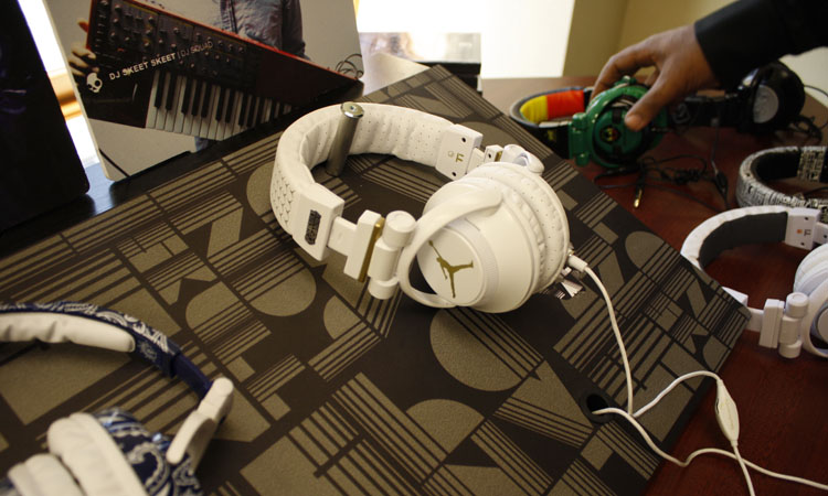 air-jordan-force-iv-red-cement-jb-classic-02 air-jordan-force-iv-red-cement-jb-classic-02