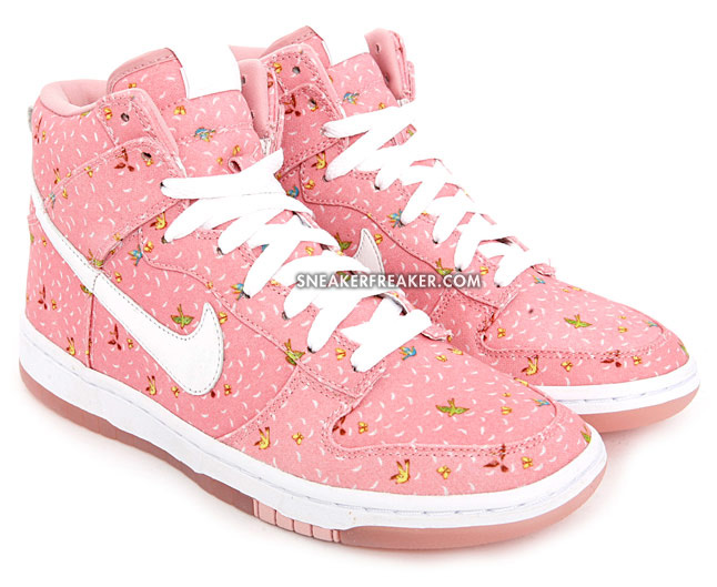 Nike Womens Dunk High Skinny QS - Doves & Butterflies - Pink Nike Dunk Hi Skinny U2013 Doves U2018n Butterfly 4
