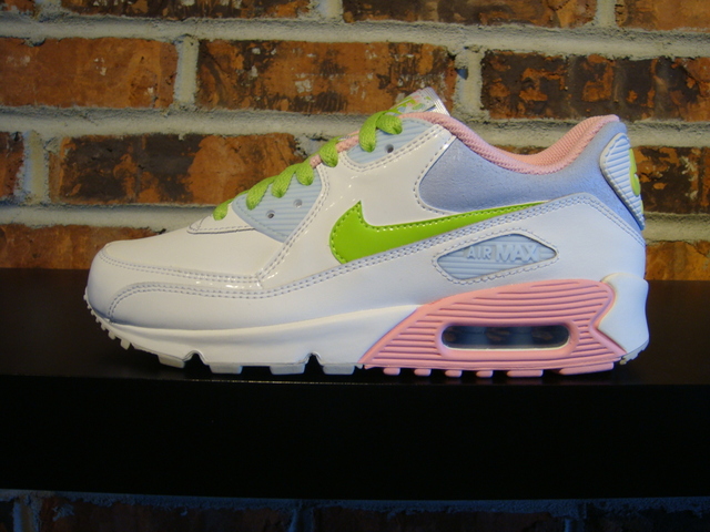 Nike Womens Releases - April \'09 Nike Womens Releases April 01