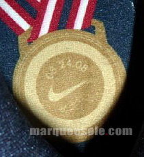 nike zoom kobe iv gold medal 3