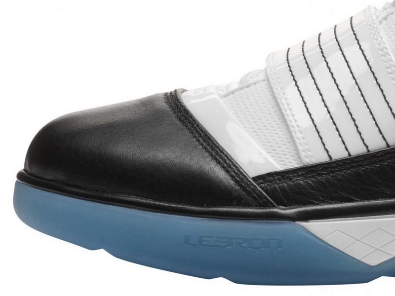 nike-zoom-soldier-3-gr-white-black-aqua-1-02