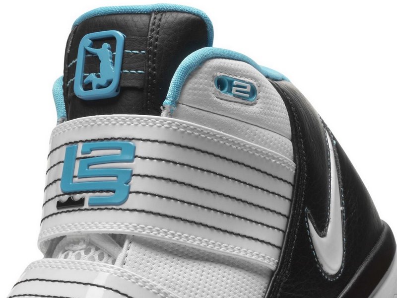 nike-zoom-soldier-3-gr-white-black-aqua-1-08