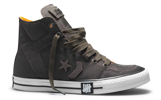 Undefeated x Converse Poorman\'s Weapon - Olive Green Undefeated Converse Poorman Weapon Green 1