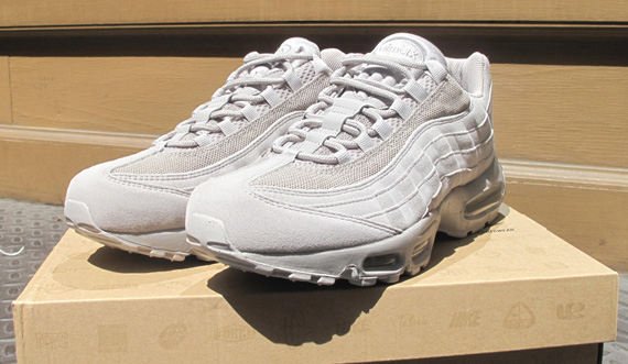 Nike Air Max 95 Premium iD - Try-On's - SneakerNews.com بيزنطي