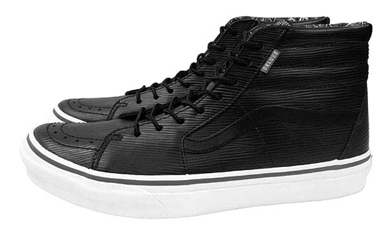 Deluxe x Vans Sk8-Hi – Black – Grey