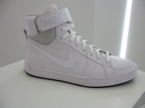Nike Sportswear Fly Top - Fall '09 - SneakerNews.com