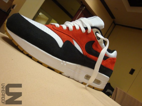 Nike Holiday 2009 Preview – Air Max 1 + Air Max Trainer 1 + Air Structure Triax