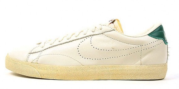 diepgaand Afsnijden Site lijn Nike Tennis Classic Vintage - White - Green - SneakerNews.com