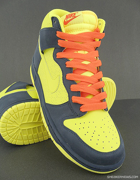 nike dunk high voltage