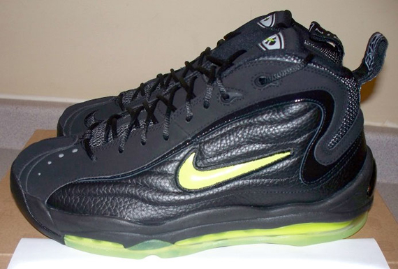 nike air max uptempo black volt