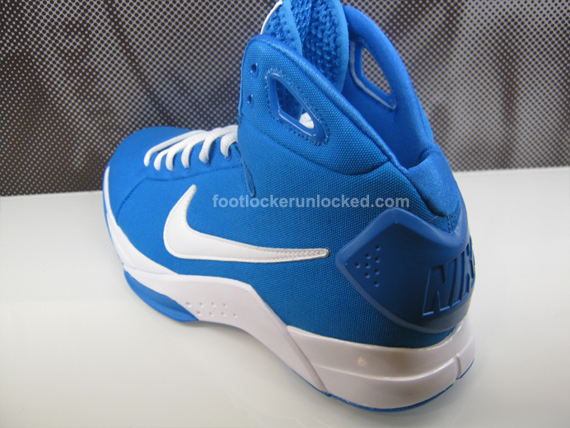 nike-hyperdunk-nfw-neptune-blue-3