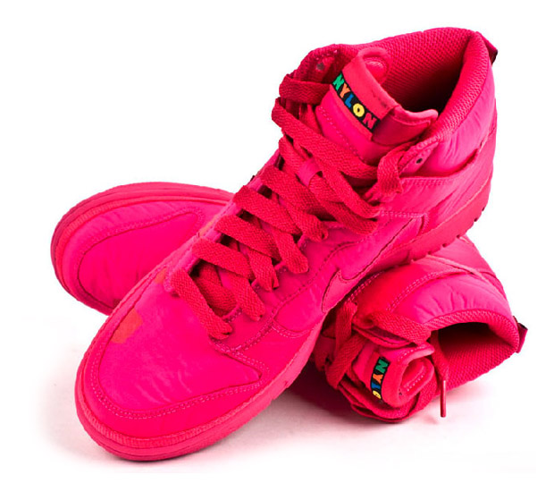 NYLON Magazine x Nike Sportswear Dunk High   Proyecto Metero (Project Falling Star)