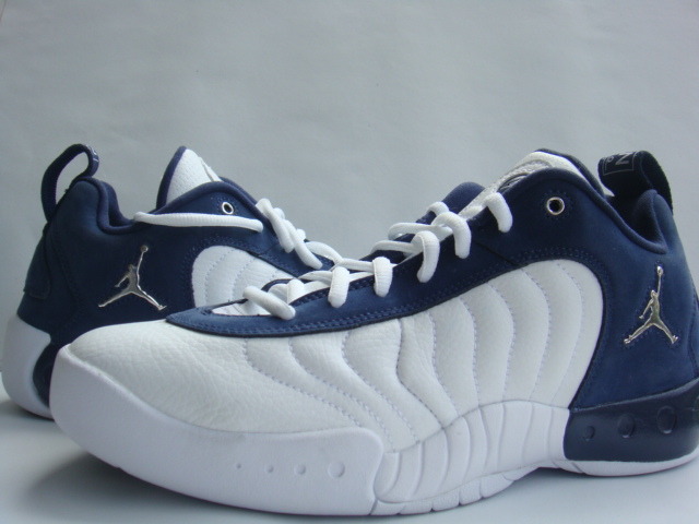 Jumpman pro blue outlet and white