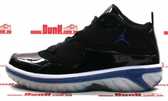 Jordan Elements – Black – Varsity Royal – White