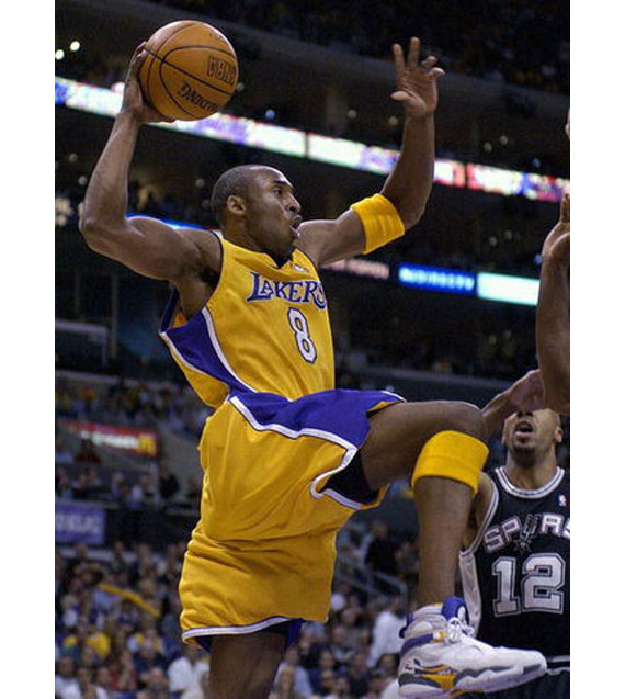 Kobe wearing his Jordan jersey  Nike motivation, Nike janoski