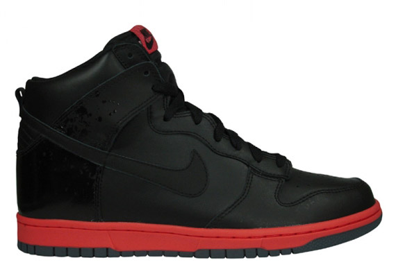 Nike hot 2025 red dunks