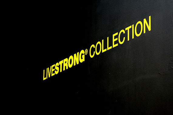 nike-livestrong-installation-qubic-2
