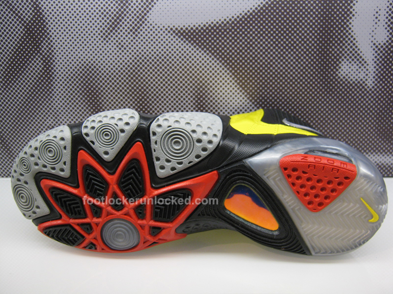 nike-zoom-fun-police-bumble-bee-5