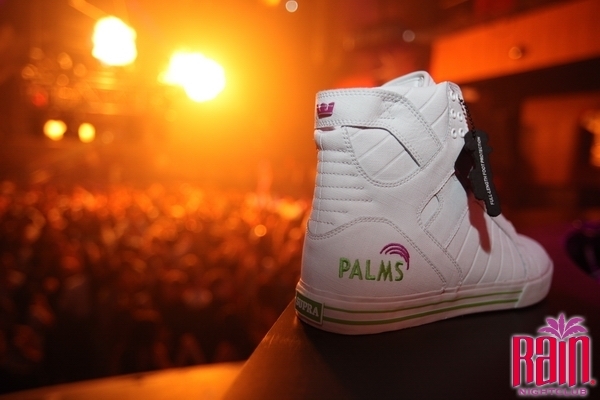 supra-on-fire supra-on-fire