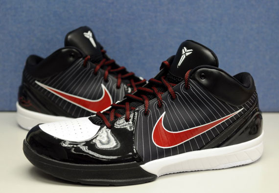 Nike Zoom Kobe IV - Westchester Comets PE