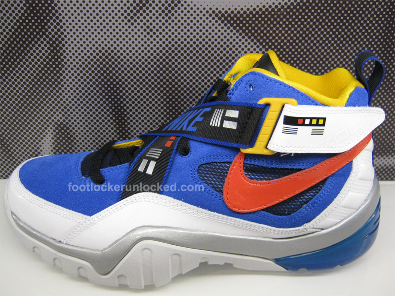 zoom-shark-a-laid-transformer-soundwave-5