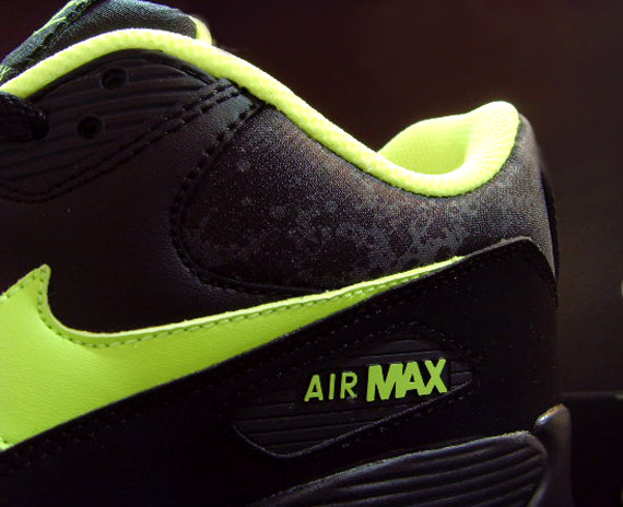 Nike Air Max 90 – Black – Volt – Dark Grey – Splatter