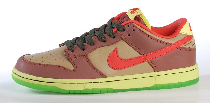 august09quickstrikedunklow