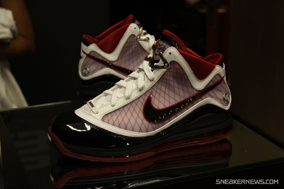 Nike Air Max LeBron VII Unveiled - Live From Akron