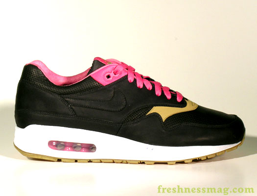 kidrobot air max 1