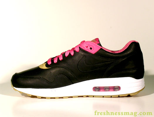 kidrobot air max 1