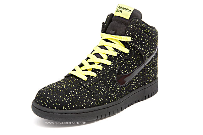 DunkHi-Black-Black-Electrolime1-2