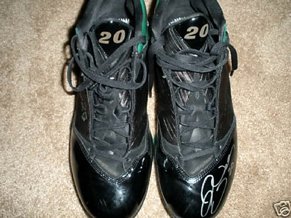 Ray Allen Receives Air Jordan 1 Black Toe sneakers from Mache