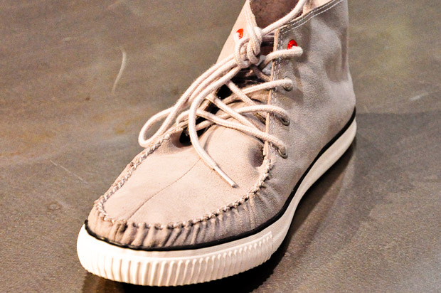 converse-product-red-moccasin-toe-preview-02 converse-product-red-moccasin-toe-preview-02