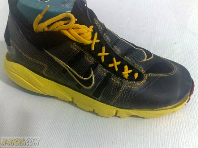 footscape-lunar-flywire-1