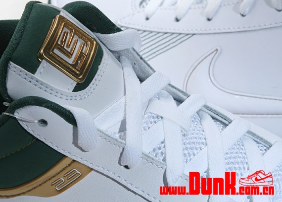 Nike Zoom LBJ Ambassador II - SVSM Edition