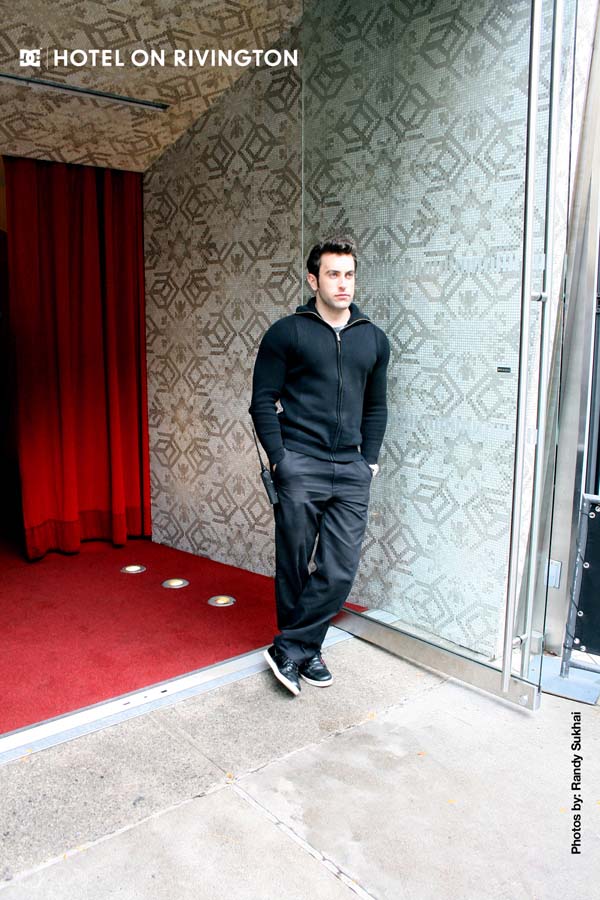 6.DC_HOTEL ON_PAIR_BELLHOP