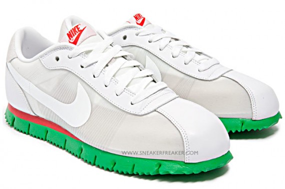 Nike Cortez Flymotion - White - Green - Red