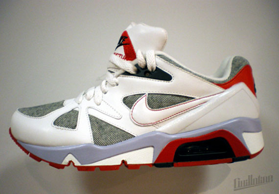 Nike WMNS Air Structure Triax 91 – Swan – Sport Red – March 2010