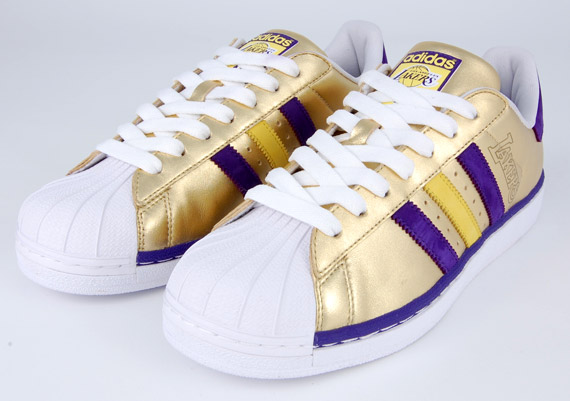 Moreel onderwijs Excursie Tonen adidas Originals - Los Angeles Lakers Superstar - SneakerNews.com