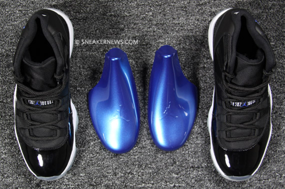 air-jordan-11-space-jam-03