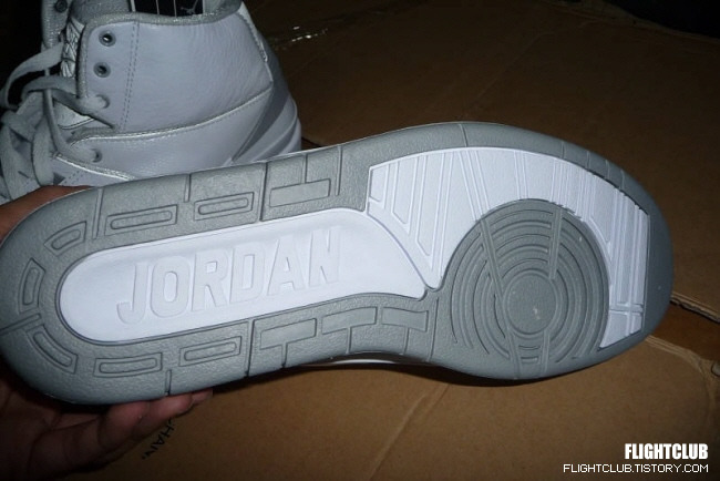 air-jordan-II-white-silver-2 air-jordan-II-white-silver-2